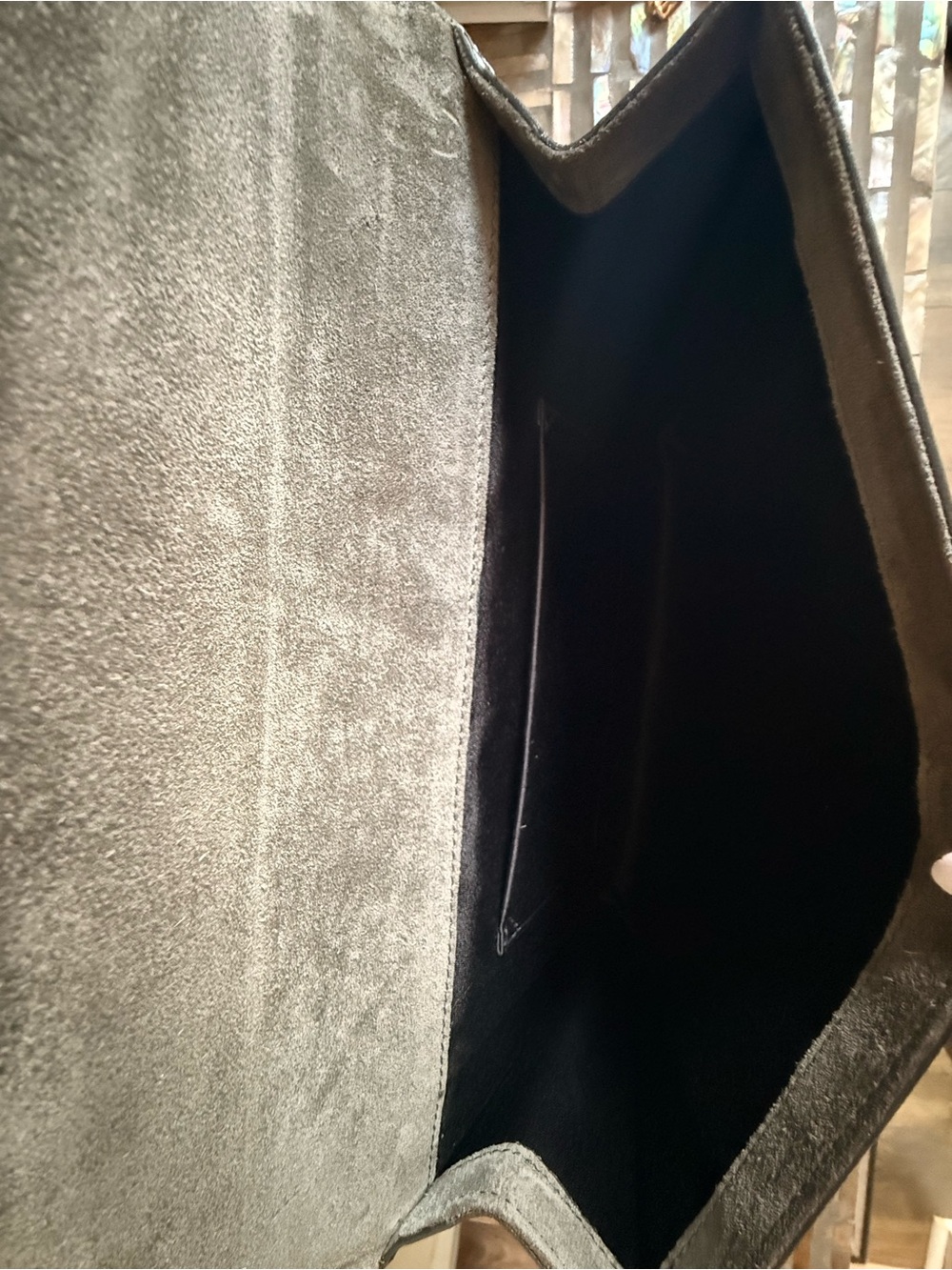 Saint Laurent Chyc patent leather wallet - Picture 9 of 9